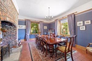 Dining Room- click for photo gallery